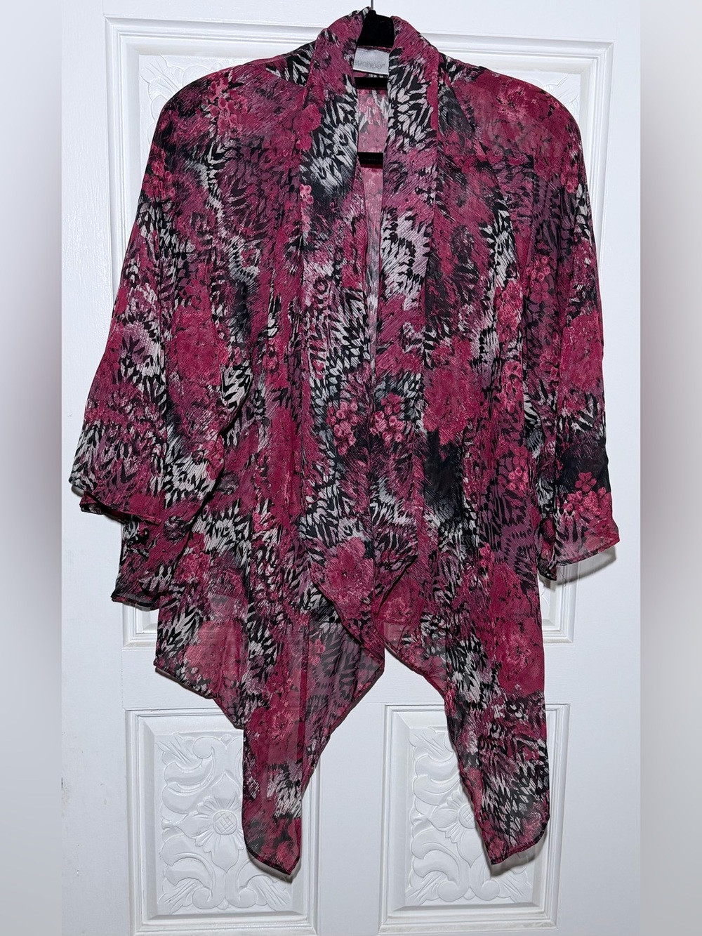 Women’s Avenue Open Front Floral Cardigan 18/20